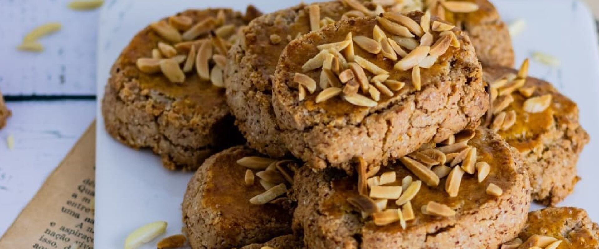 Gluten-free Rough Almond Cakes